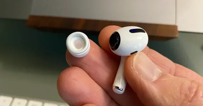 Do Airpod Pros Stay in Better
