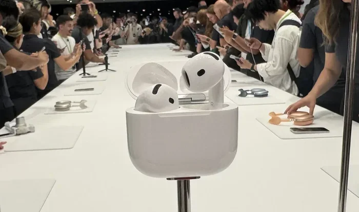 Do Airpods 4 Noise Cancellation Work