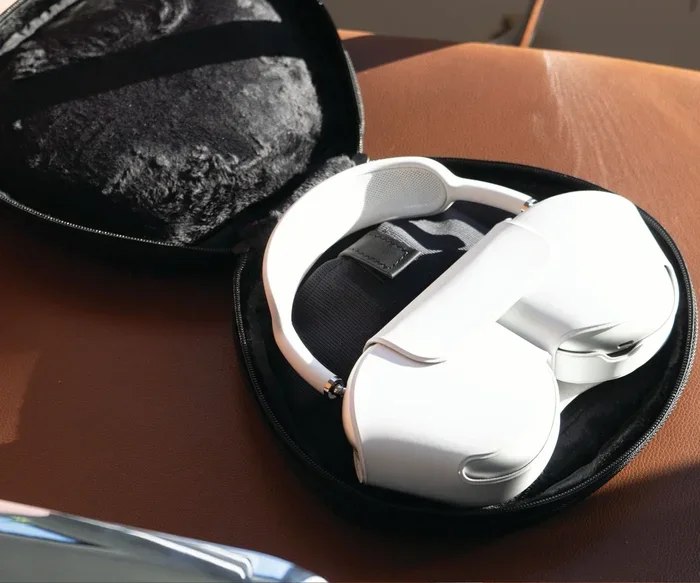 Do Airpod Max Fold