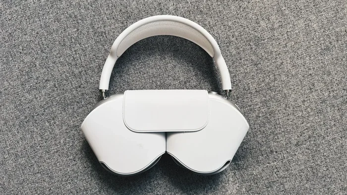 Do Airpods Max Fold