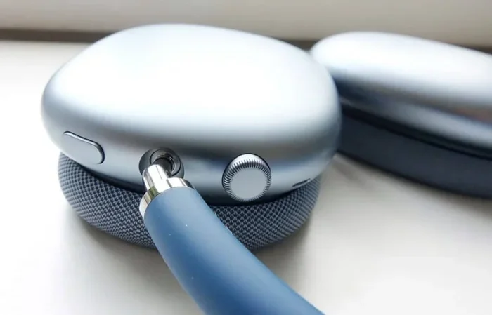 Do Airpods Max Have a Headphone Jack