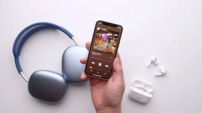 Can People Hear Your Music with Airpods Max