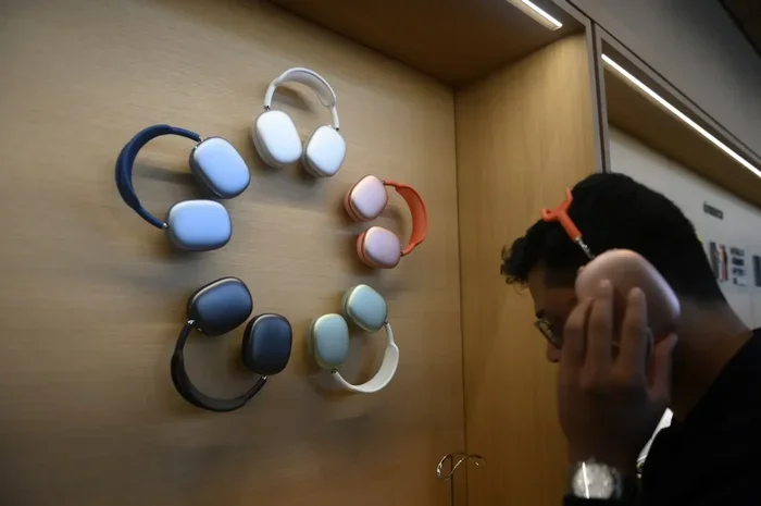 Does T Mobile Have Airpods Max
