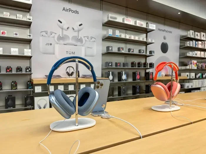 Does T Mobile Have Airpods Max