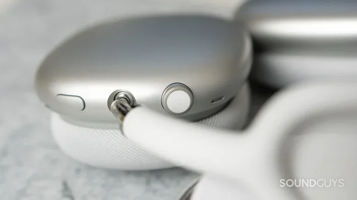 Does Apple Max Headphones Have Siri