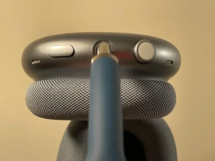 Do Airpods Max Bleed