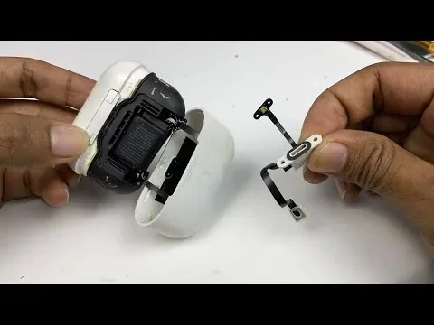 Does Airpods Pro 2 Make a Sound When Opened