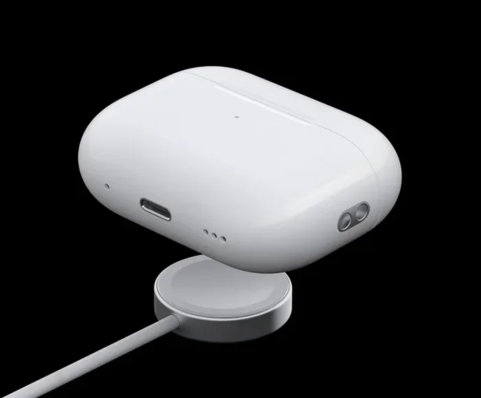 Do Airpods Pro 2 Have Lightning Port
