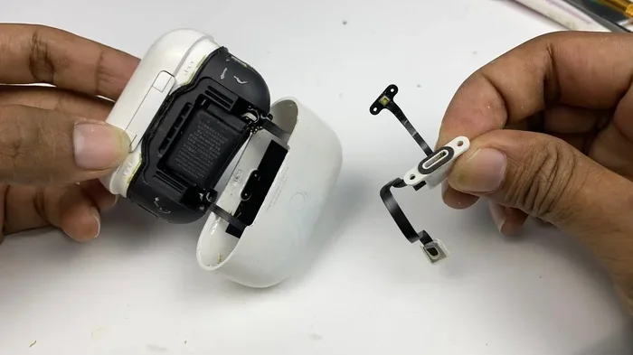 Does Airpods Pro 2 Make Sound When Open