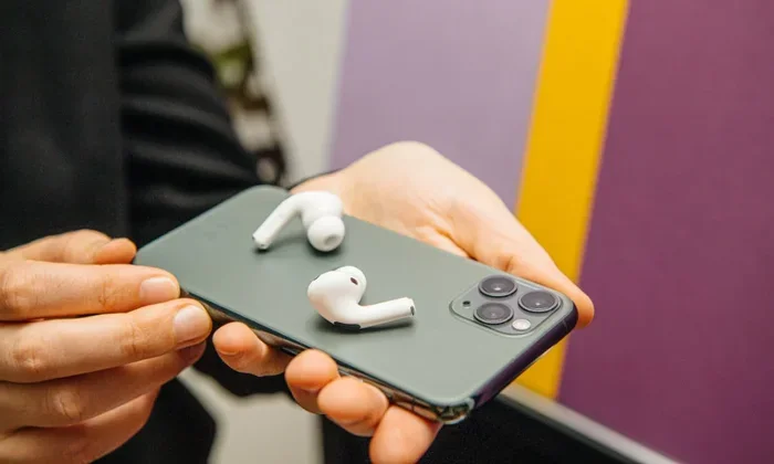 Do Airpods Pro 2 Work with Iphone 11