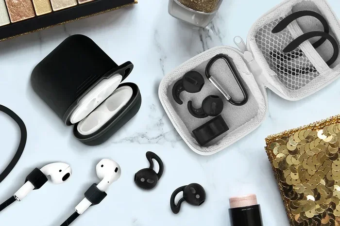 Does Airpods Pro Come with Adapter