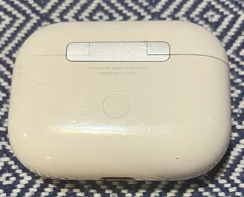 Do Any Airpods Use Usb C