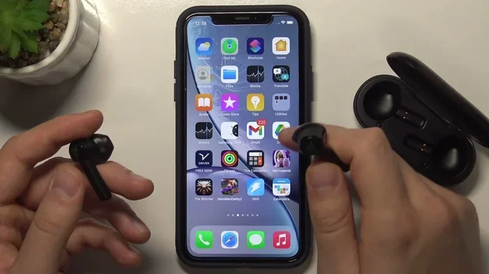 Can You Use Any Wireless Headphones with Iphone
