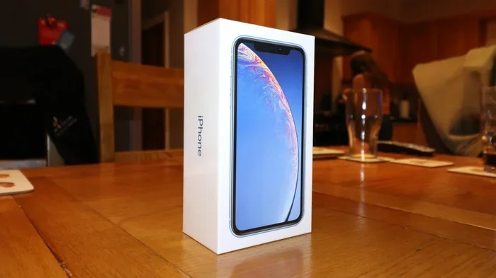 Does the Iphone Xr Max Come with Airpods