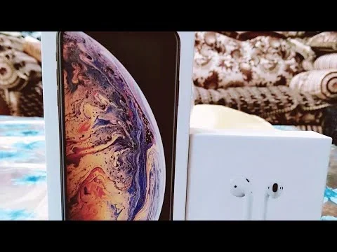 Does the Apple Iphone Xs Max Comes with Airpod