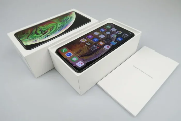 Does Iphone Xs Max Come with Earpods