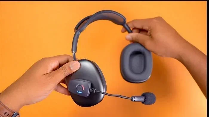 Can You Talk on Airpod Max