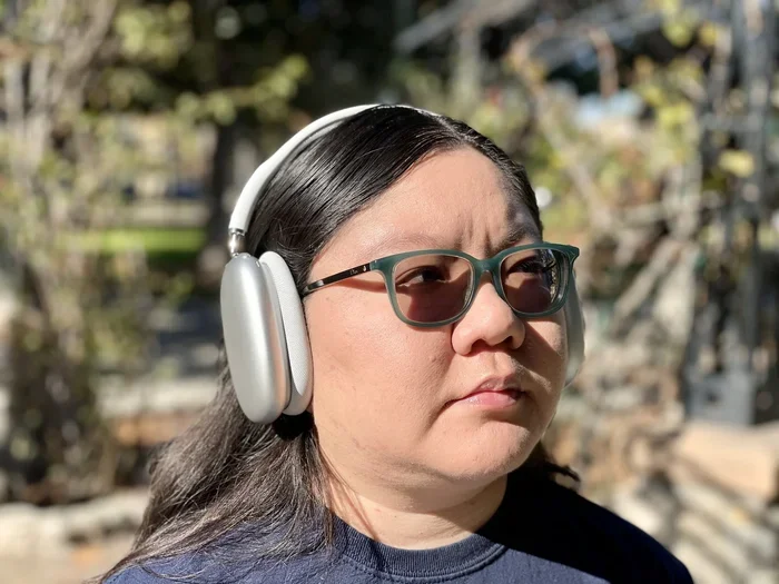 Can People Hear My Airpod Max