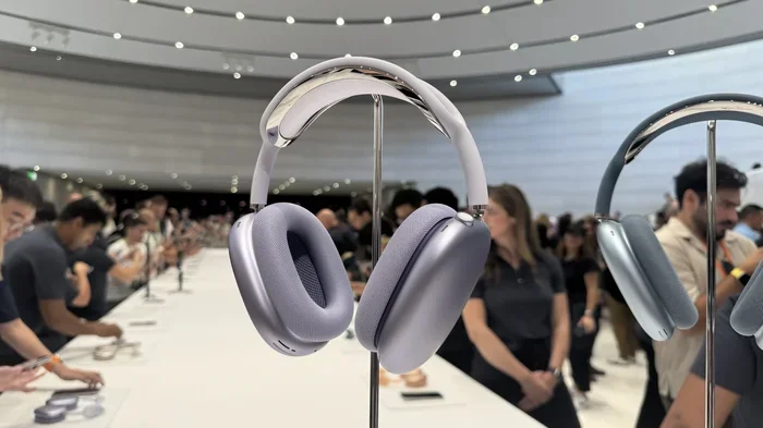 Does Tmobile Sell Airpods Max